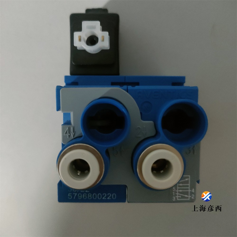 5796800220.jpg